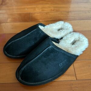 Ugg Australia black slippers size 10